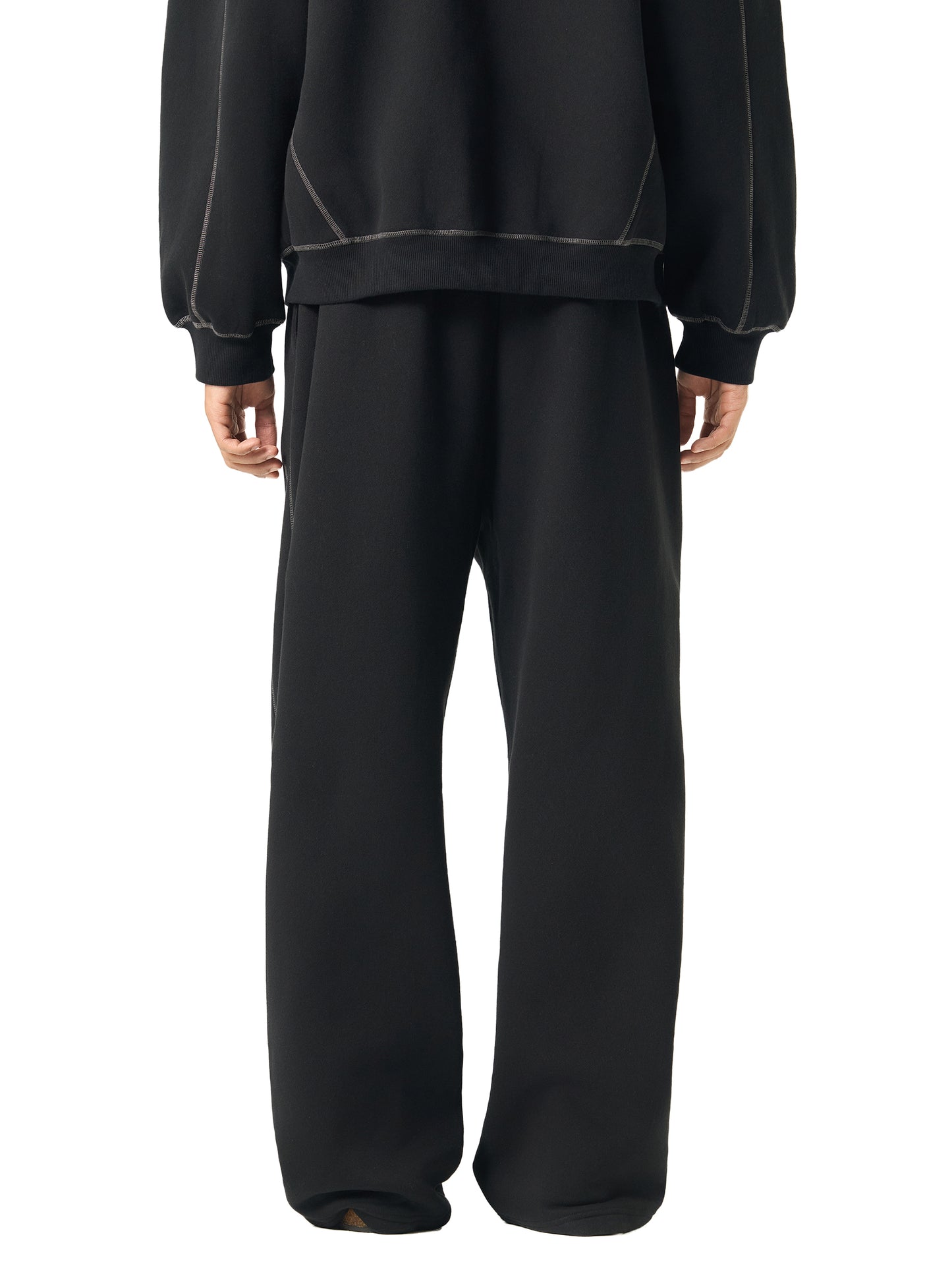 </wear the code> Blank Contrast-Stitched Fleece Artist Sweatpants